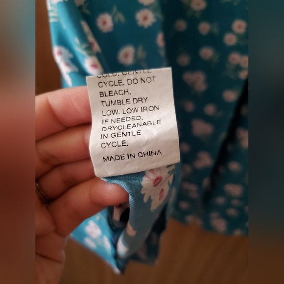 SHEIN Sleevless Floral Daisy Dress - Picture 7 of 9